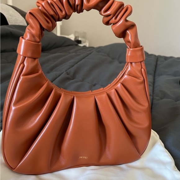 JW PEI Gabbi Bag ✨Host Pick✨ - Picture 2 of 4